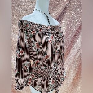OLM Women's Size S Pink Floral Blouse - Off Shoulder